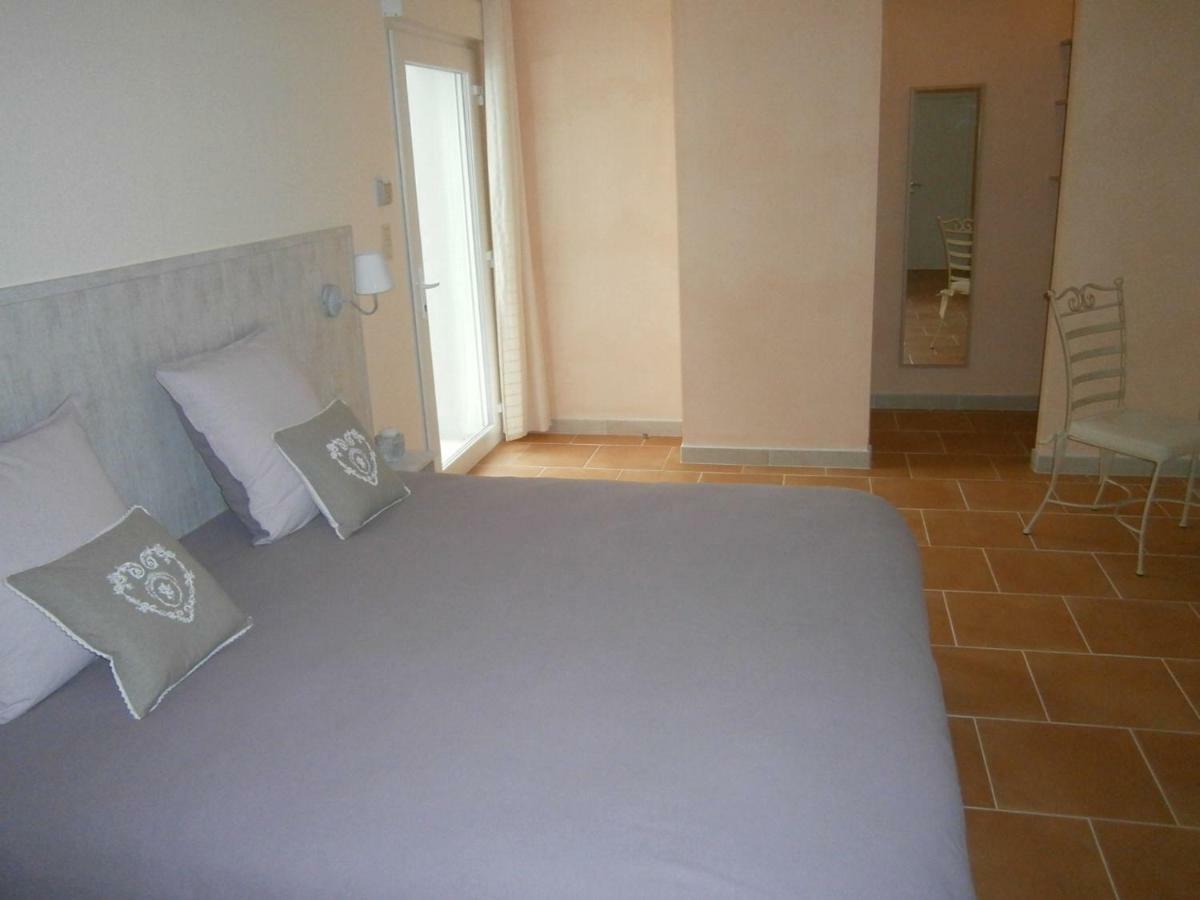 Les Jardins De Soulane B&B - Adults Only Belcastel-et-Buc Esterno foto